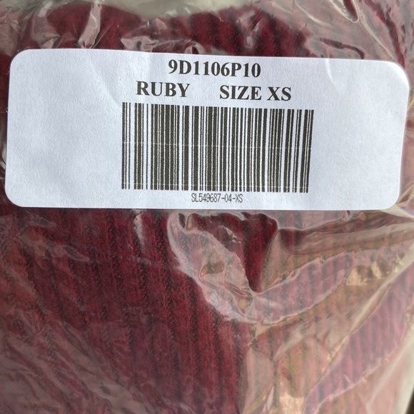 NWT Lulu's SWEET COMFORT BURGUNDY BUTTON-FRONT SWEATER DRESS Ruby Red XS - Picture 9 of 9